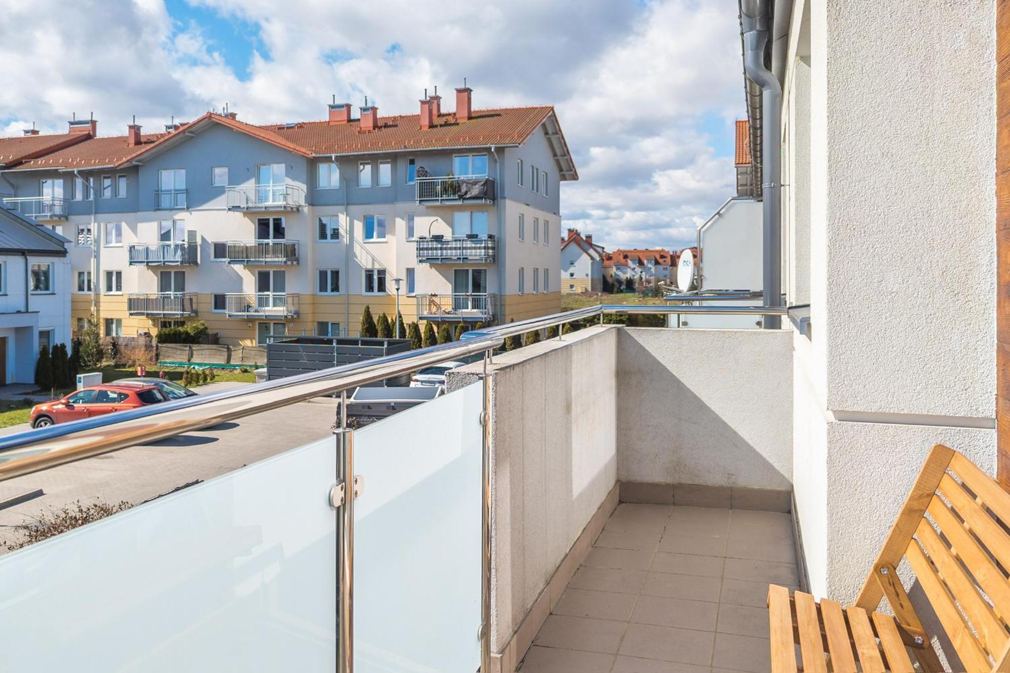 Przestronne 2 Oddzielne Sypialnie Caly Apartament W Spokojnej Dzielnicy Borkowo  Luaran gambar